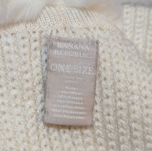 Banana Republic Cream Wool Faux Fur Snood Infinity Scarf - Picture 4 of 4